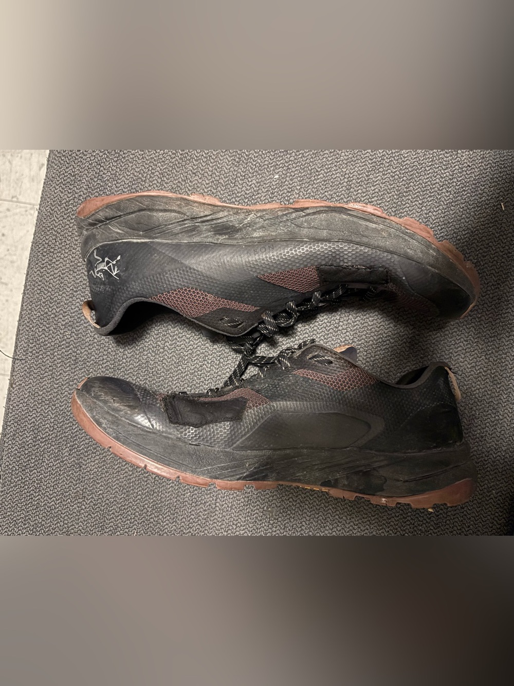 Arc'teryx Norvan LD Trail Running Shoes (Black / Brown)